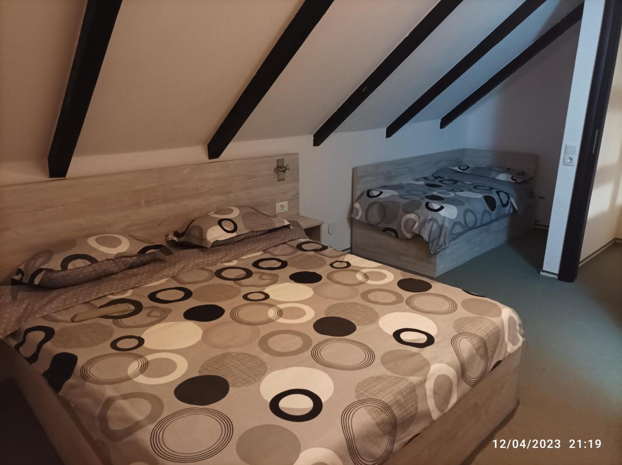 Casa Din Livada, Poiana Marului, Brasov Villa Luaran gambar