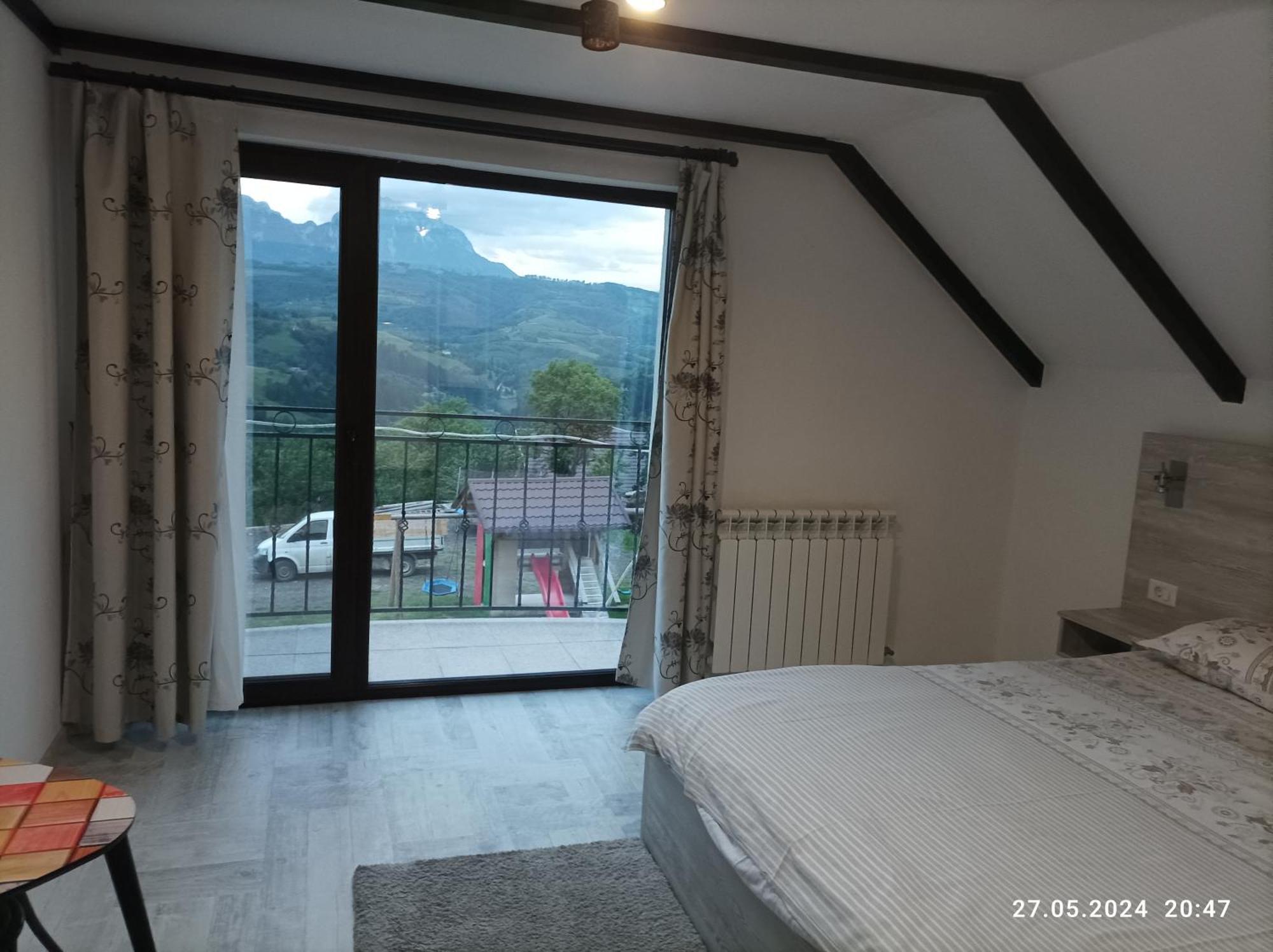 Casa Din Livada, Poiana Marului, Brasov Villa Luaran gambar